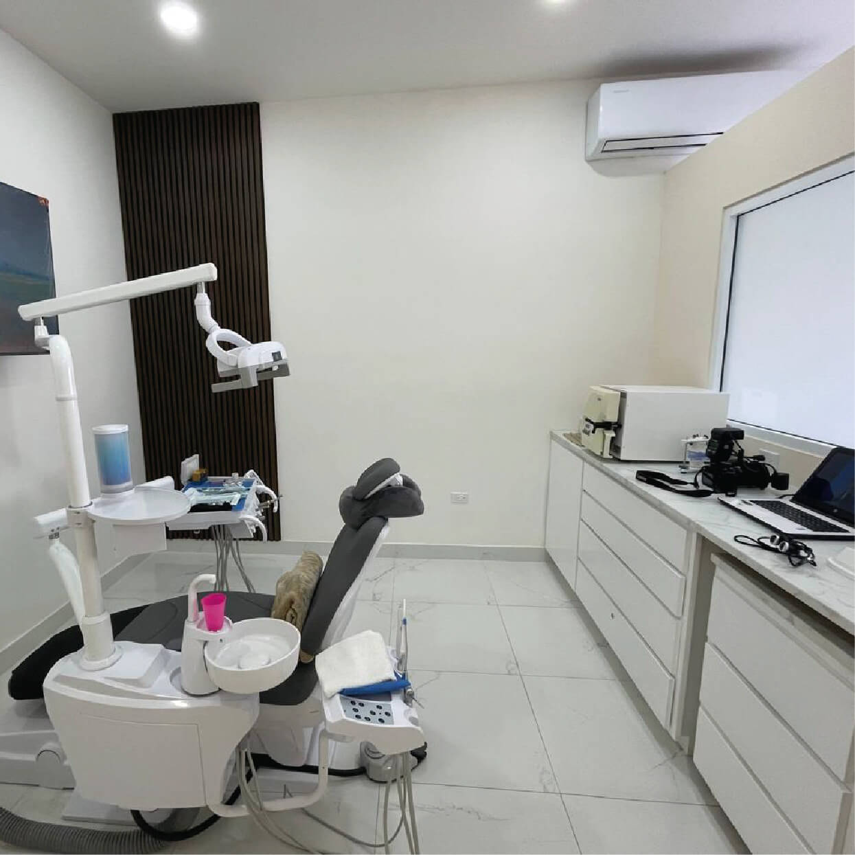 State-of-the-art facilities and clinical areas at Unique Dental clinic, home to top Cabo San Lucas dentists.