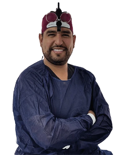 Dr. Daniel Montalván, expert implantologist at Unique Dental Clinic, premium dentist in Cabo San Lucas.